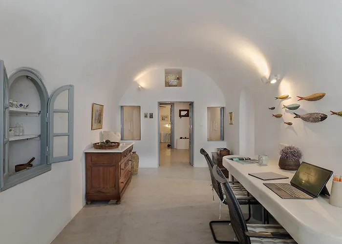 Skala Traditonal Cave House *