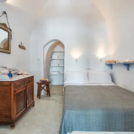 Skala Traditonal Cave House