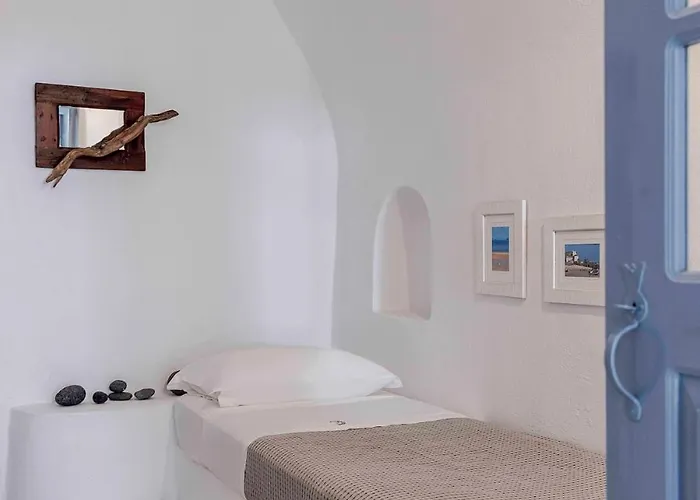 Skala Traditonal Cave House