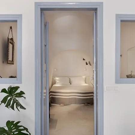 Skala Traditonal Cave House *