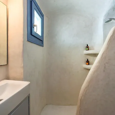 Skala Traditonal Cave House Ия