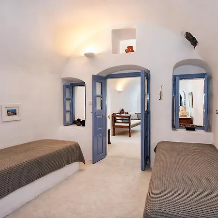 Skala Traditonal Cave House Дом отдыха *