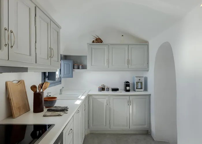 Skala Traditonal Cave House * 이아