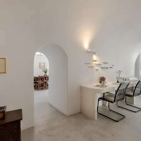 Skala Traditonal Cave House *