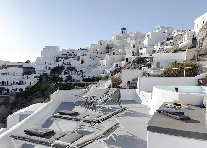 Skala Traditonal Cave House